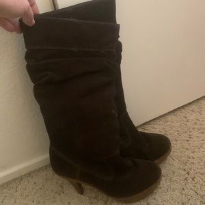 Vintage Steve Madden brown suede below the knee boots